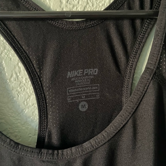 Nike Performance Racer Back - Picture 2 of 4